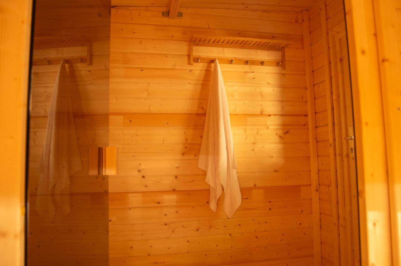 Wellnessoase Mitten In Triberg Triberg im Schwarzwald Εξωτερικό φωτογραφία