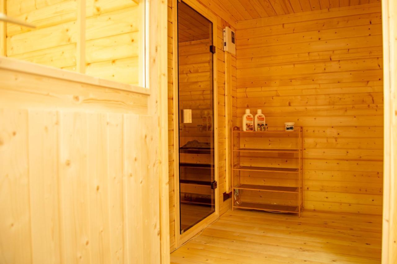 Wellnessoase Mitten In Triberg Triberg im Schwarzwald Εξωτερικό φωτογραφία