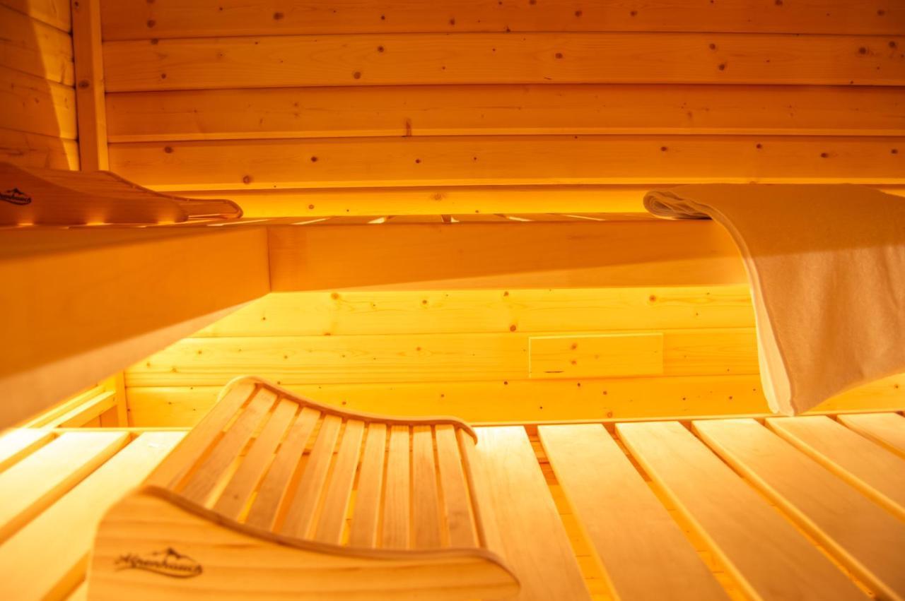 Wellnessoase Mitten In Triberg Triberg im Schwarzwald Εξωτερικό φωτογραφία